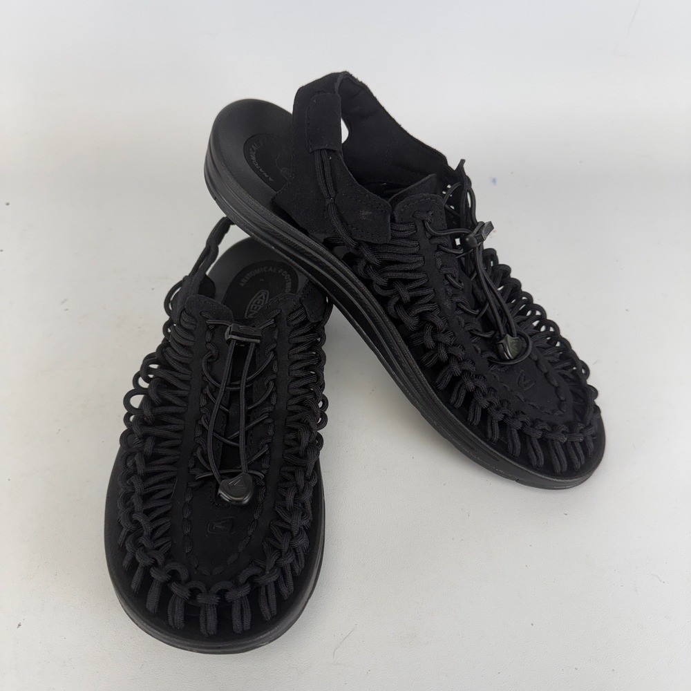 Keen Uneek Sandals Womens 9 Black Braided Cord Outdoor Shoes 1014097